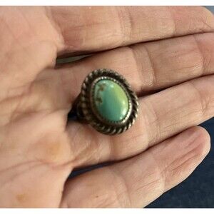 Vintage Old Pawn Sz 5 Native American Sterling Silver Turqouise Ring 6.5 grams